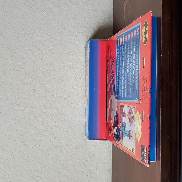 Batman Party Express from Hallmark, Light & Sound Centerpiece, Table cov… - Picture 6 of 6